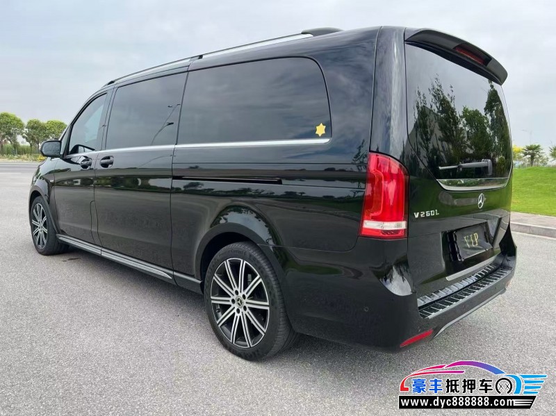 22年奔驰V轿车抵押车出售