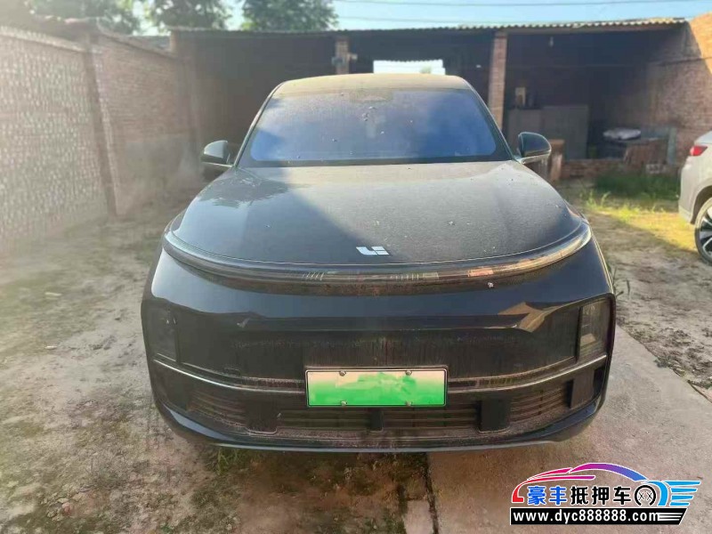 24年理想L8轿车抵押车出售