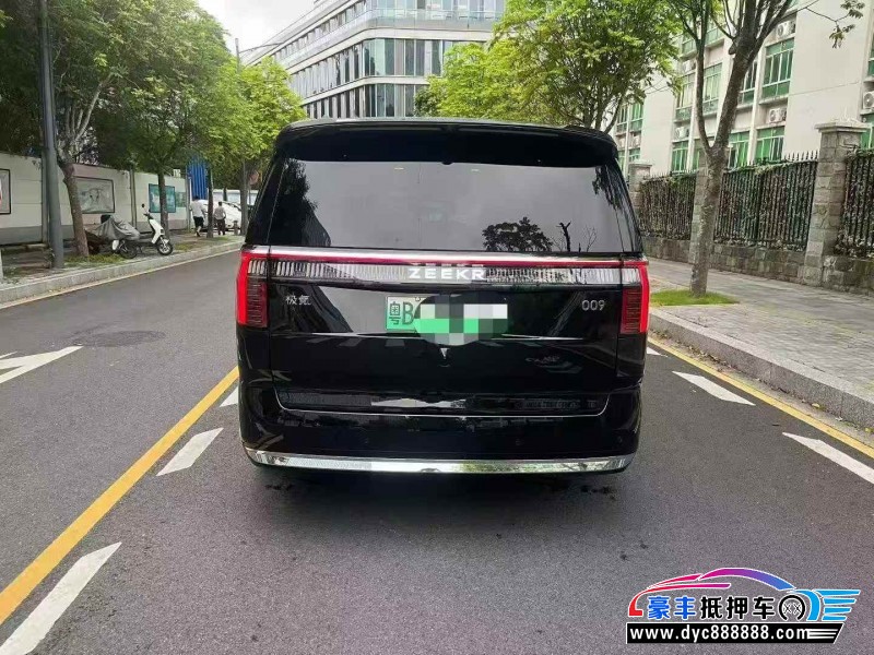 25年极氪009轿车抵押车出售