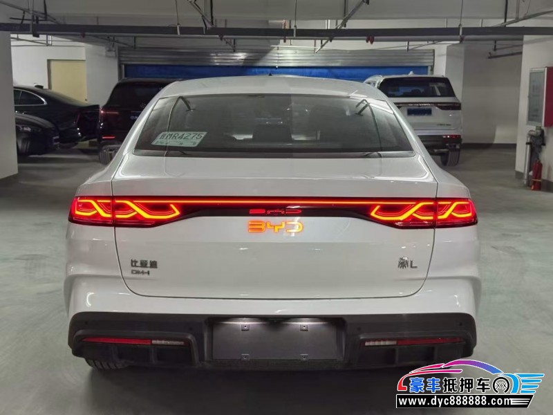 26年比亚迪秦轿车抵押车出售
