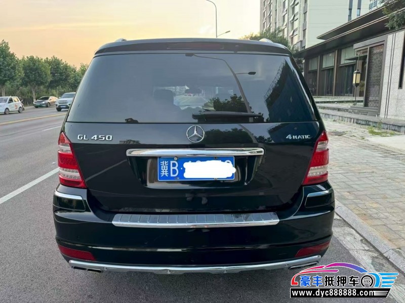 12年奔驰GL轿车抵押车出售