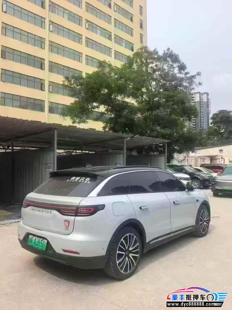 22年零跑C11轿车抵押车出售