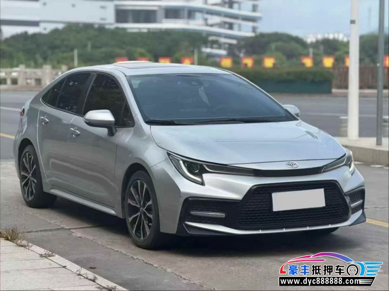 22年丰田雷凌轿车抵押车出售
