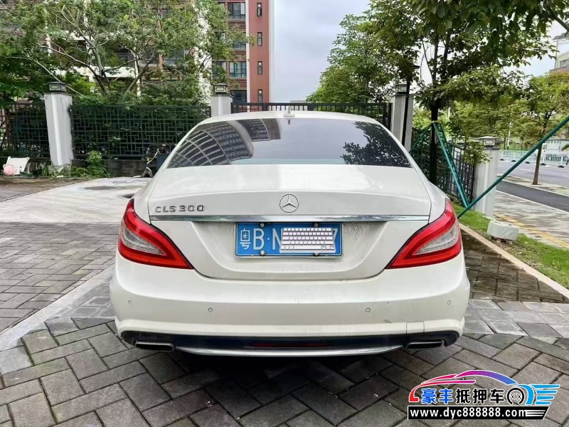 14年奔驰CLS轿车抵押车出售