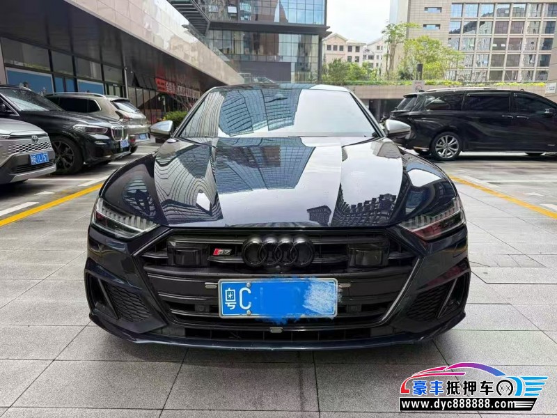 抵押车出售19年奥迪A7轿车