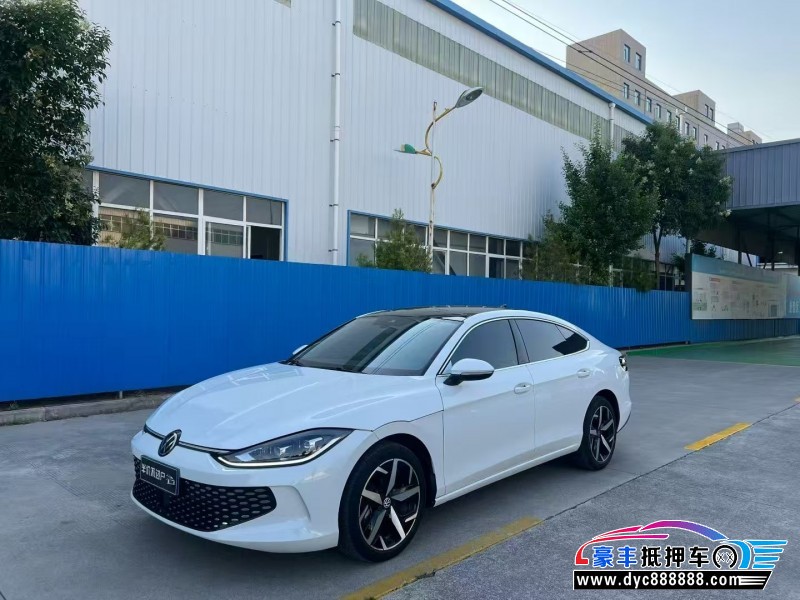 25年大众凌渡轿车抵押车出售