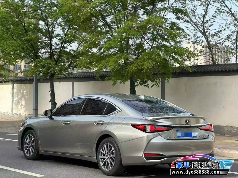 23年雷克萨斯ES轿车抵押车出售