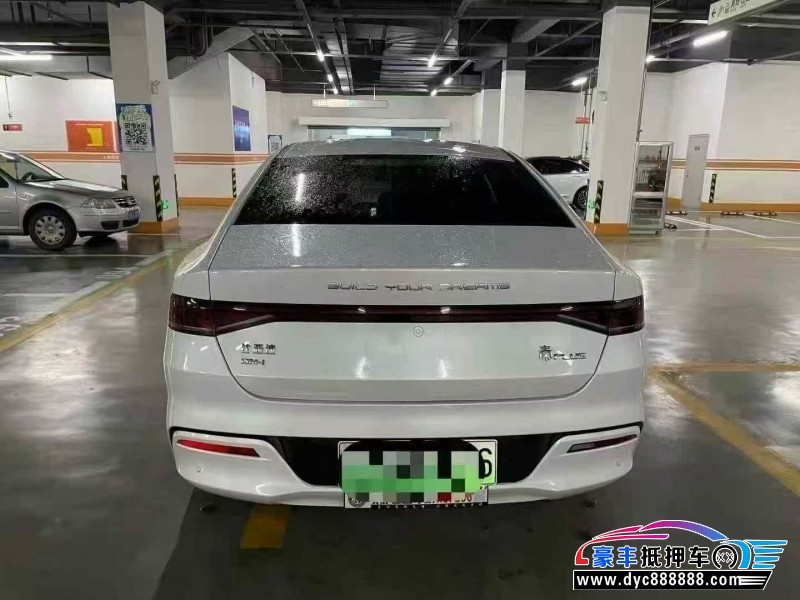 25年比亚迪秦轿车抵押车出售