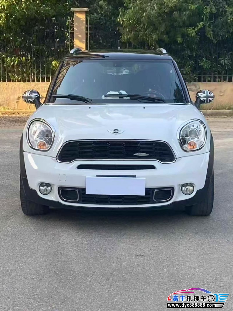 抵押车出售13年宝马MINI轿车