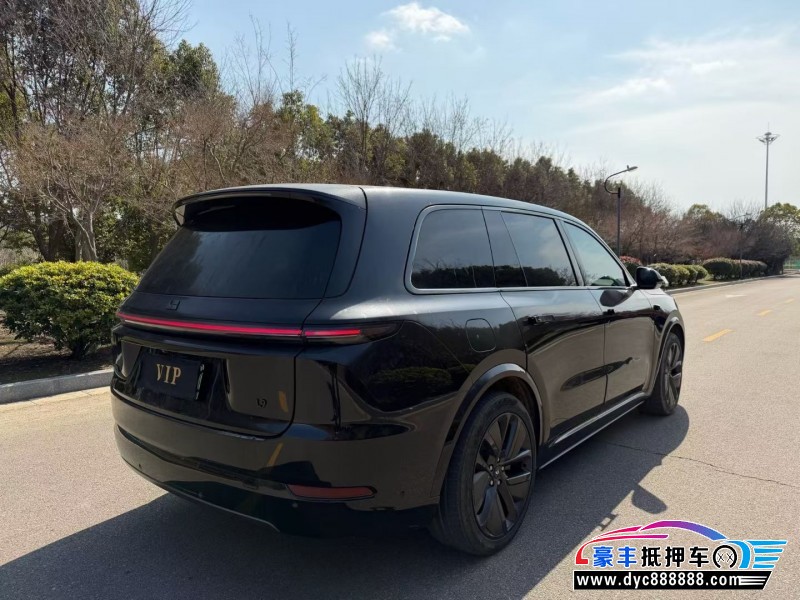 23年理想L9轿车抵押车出售