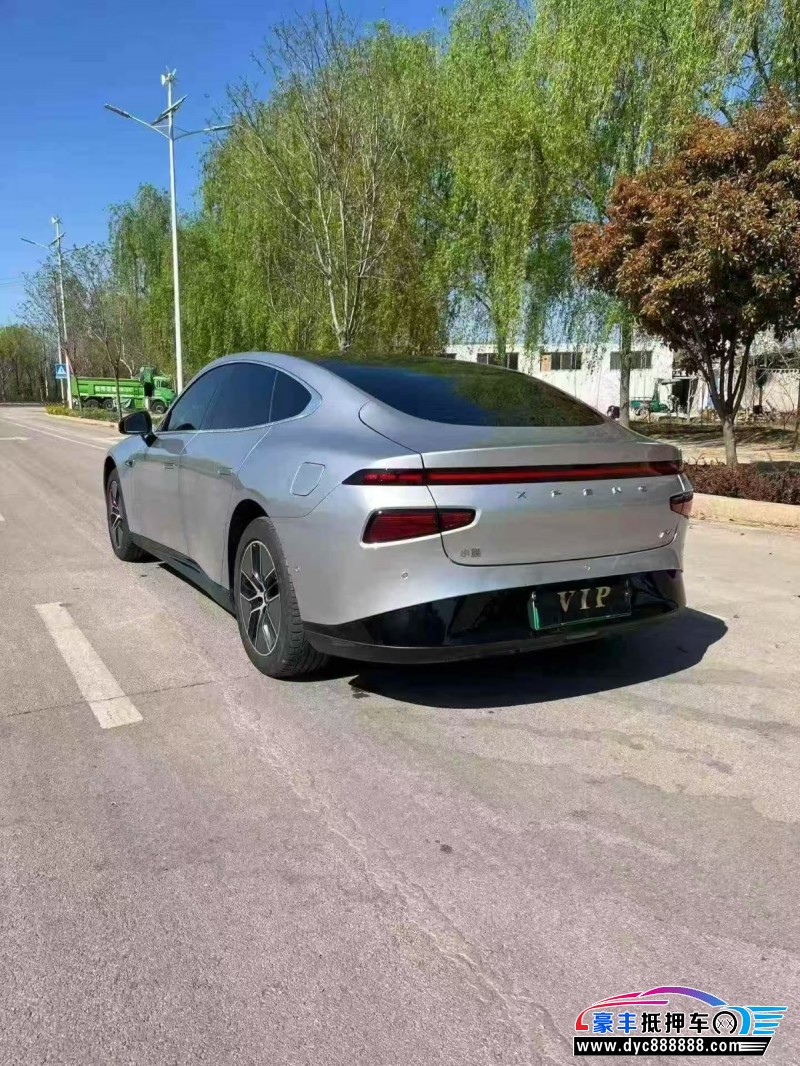 25年小鹏P7轿车抵押车出售