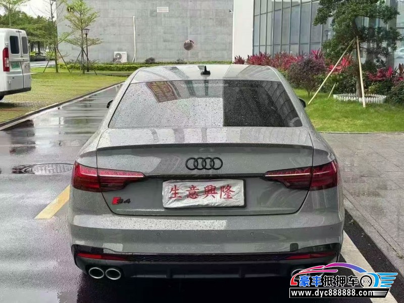 21年奥迪S4轿车抵押车出售