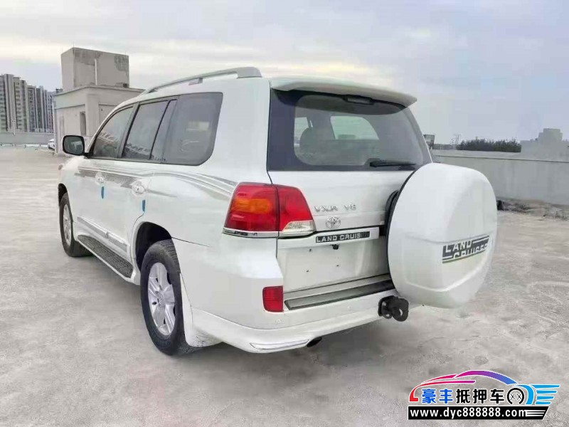 12年丰田兰德酷路泽（陆巡）轿车抵押车出售