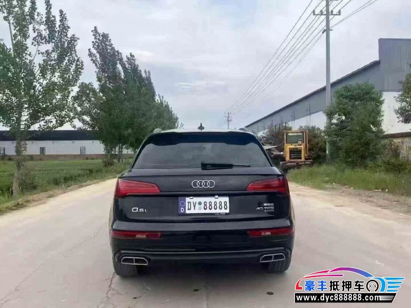 22年奥迪Q5轿车抵押车出售