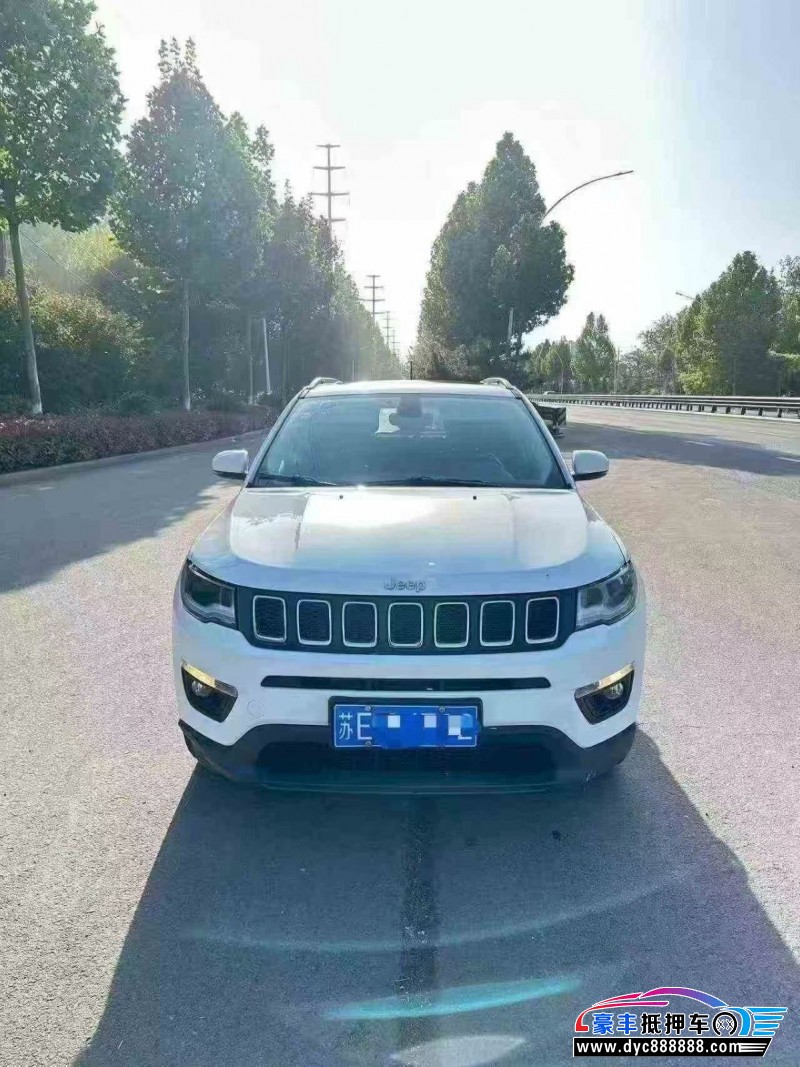 17年Jeep指南者轿车抵押车出售