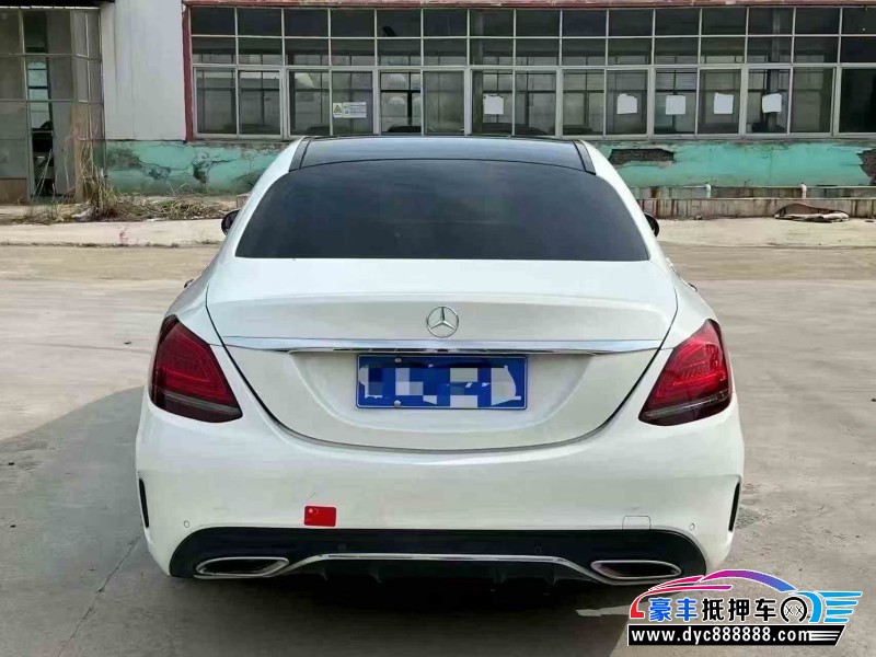 19年奔驰C轿车抵押车出售