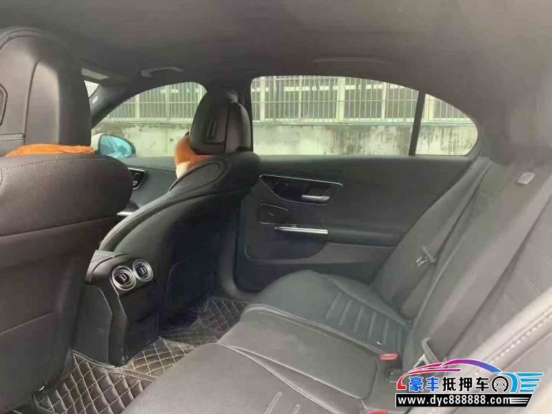 23年奔驰C轿车抵押车出售