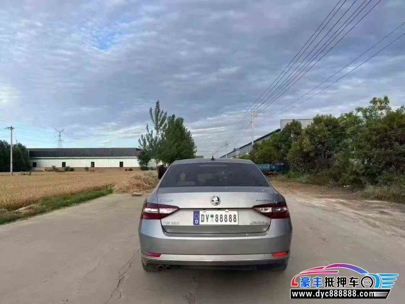 18年斯柯达速派轿车抵押车出售