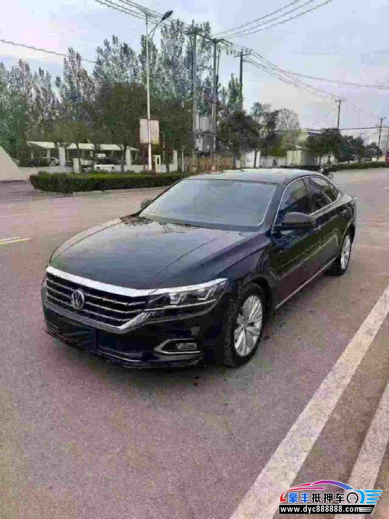 抵押车出售19年大众帕萨特轿车