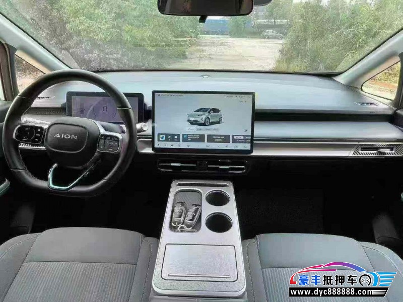 25年埃安Y70轿车抵押车出售