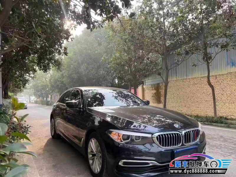 19年宝马5系轿车抵押车出售