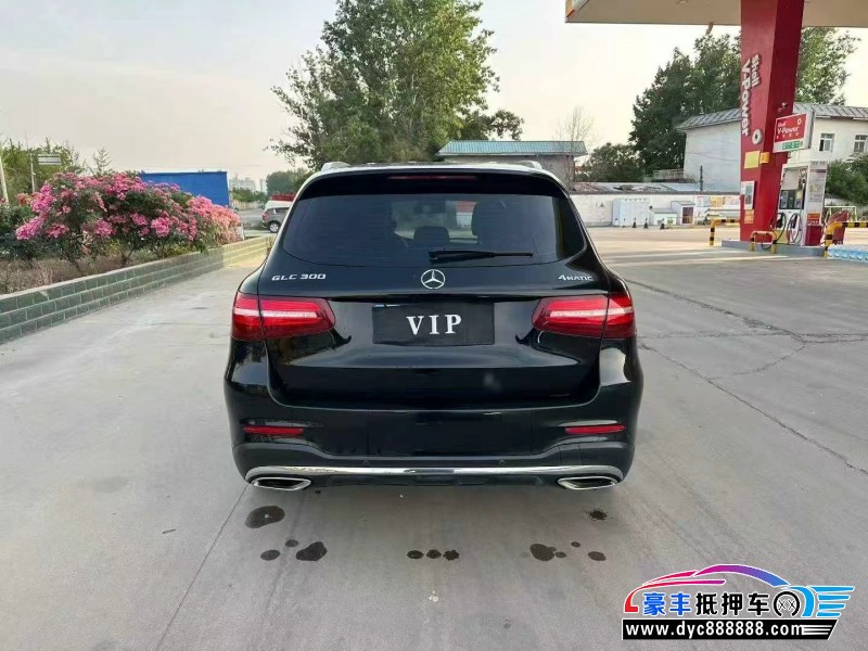 18年奔驰GLC轿车抵押车出售