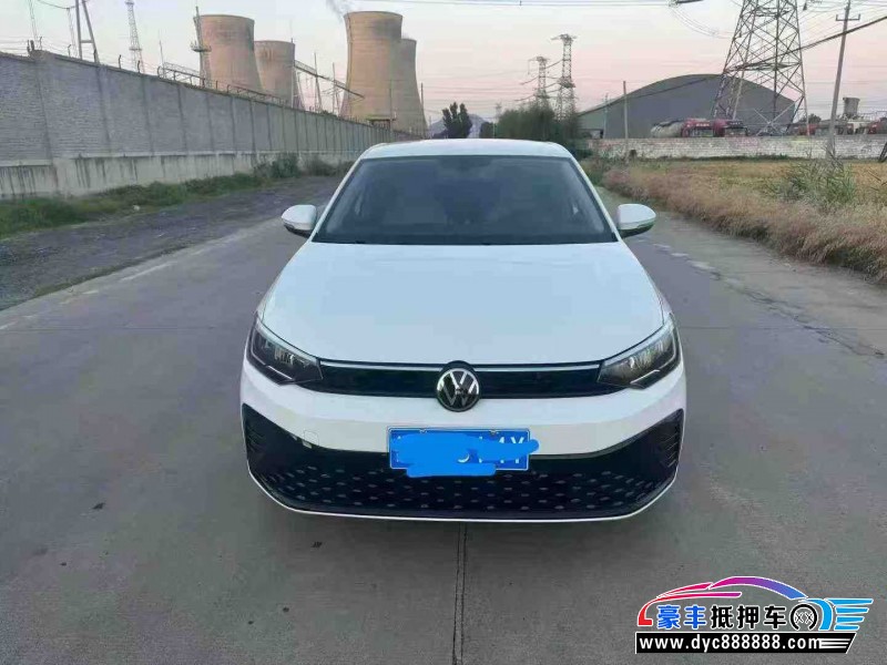 抵押车出售25年大众朗逸轿车
