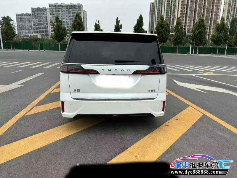 23年岚图梦想家轿车抵押车出售