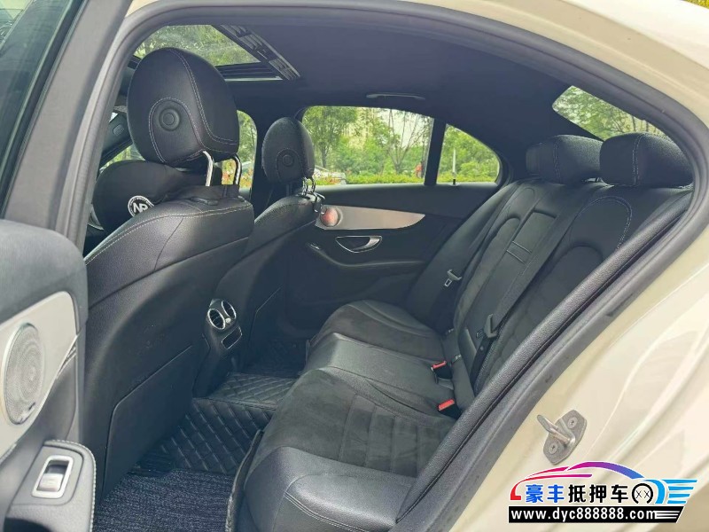 19年奔驰C轿车抵押车出售