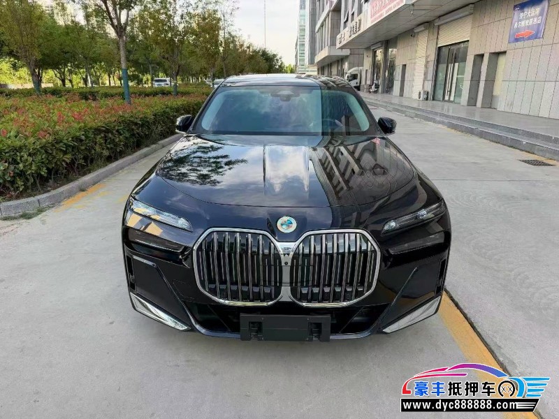 抵押车出售24年宝马7系轿车
