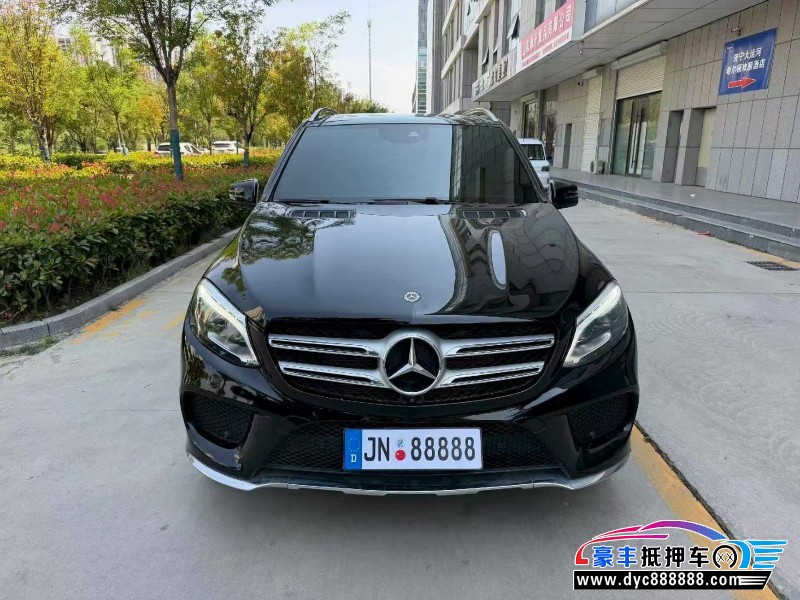 抵押车出售19年奔驰GLE轿车