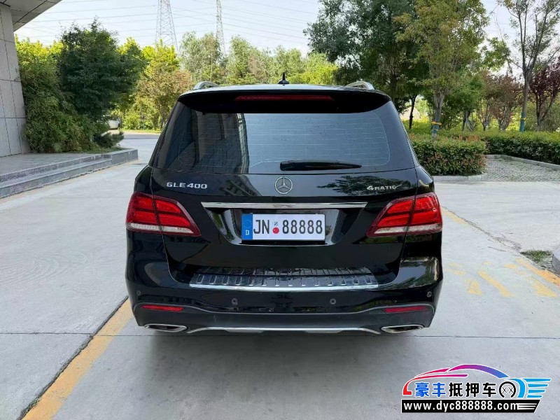 19年奔驰GLE轿车抵押车出售