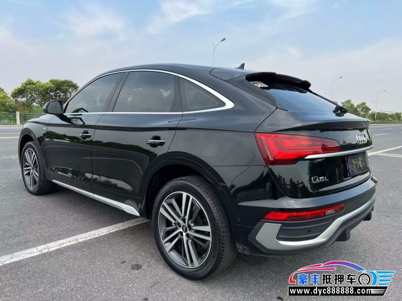21年奥迪Q5轿车抵押车出售