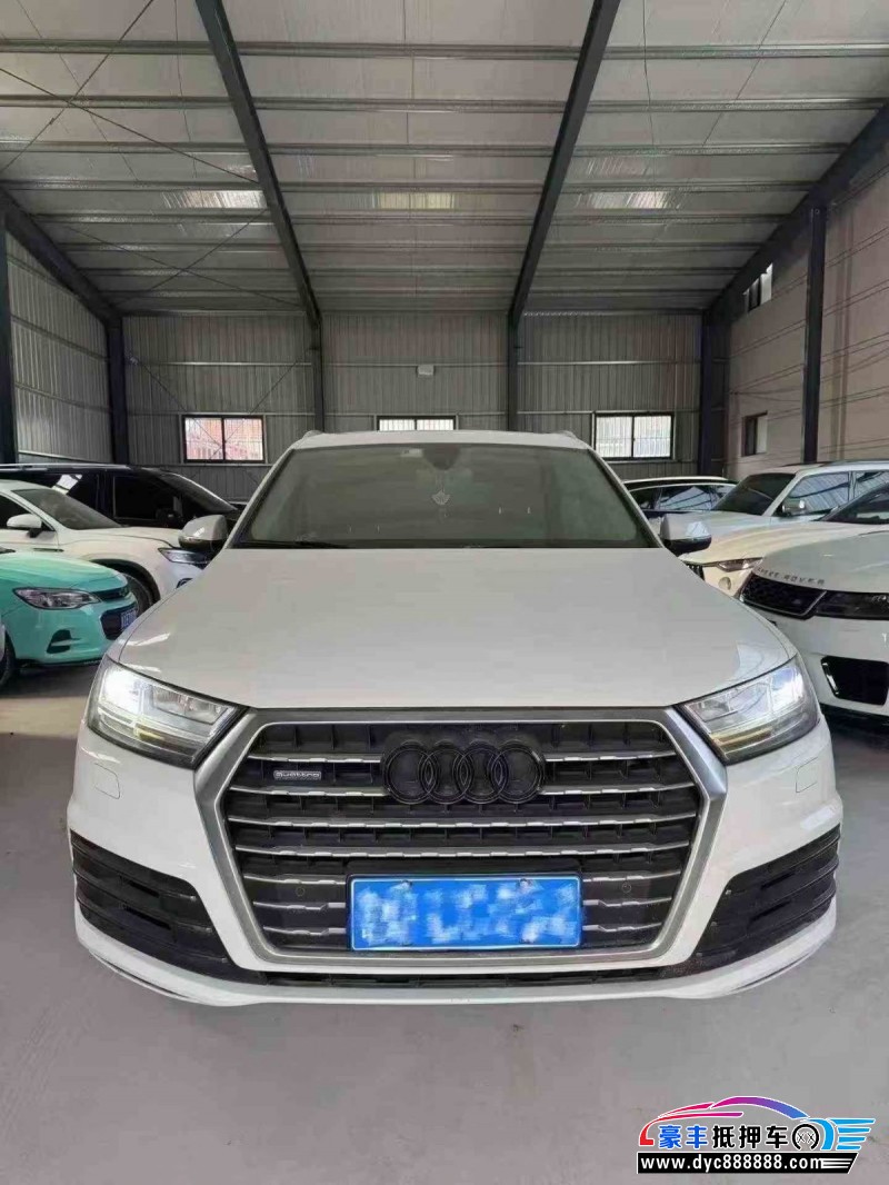 抵押车出售17年奥迪Q7轿车