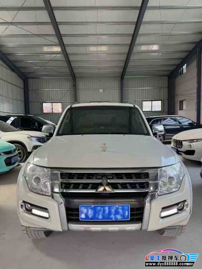 抵押车出售20年三菱帕杰罗轿车