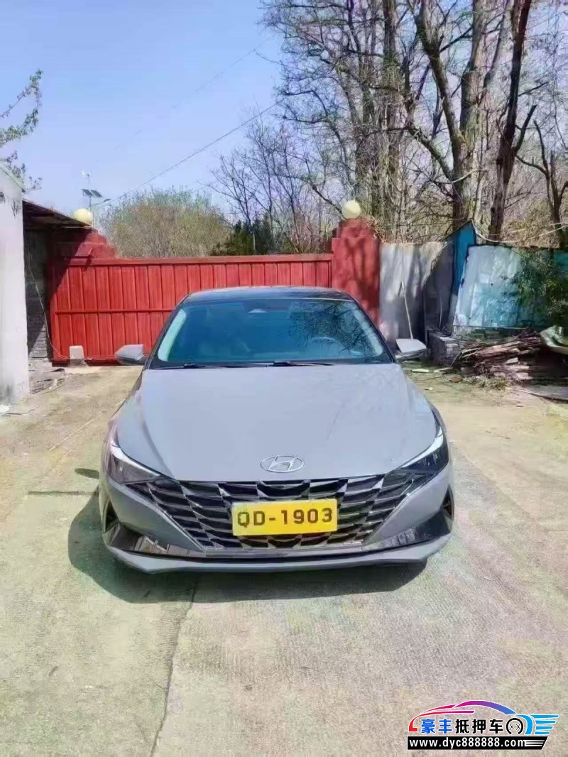 23年现代伊兰特轿车
