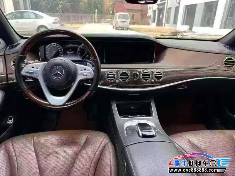 17年奔驰S轿车抵押车出售
