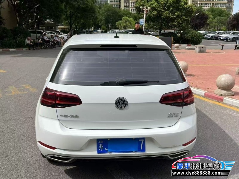 20年大众高尔夫轿车抵押车出售