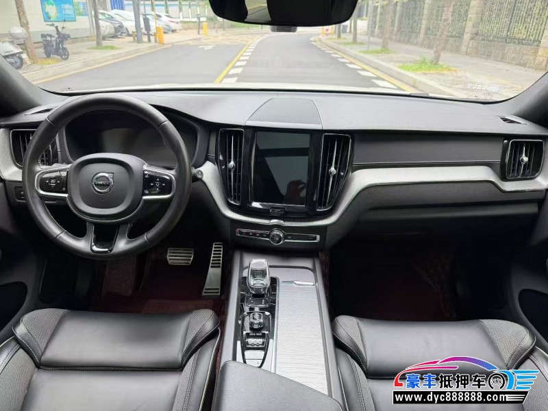 21年沃尔沃XC60轿车抵押车出售