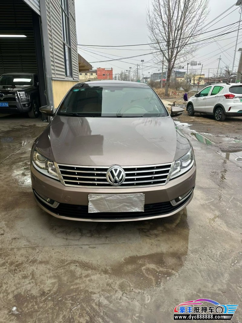 抵押车出售15年大众CC轿车