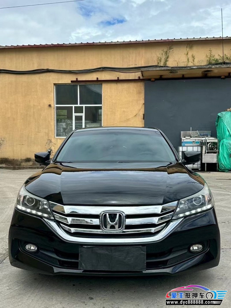 抵押车出售16年本田雅阁轿车