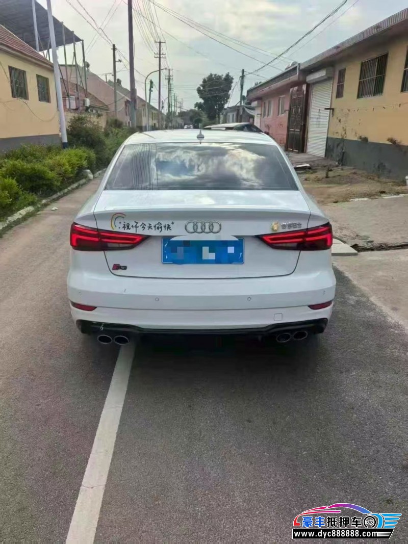 18年奥迪A3轿车抵押车出售