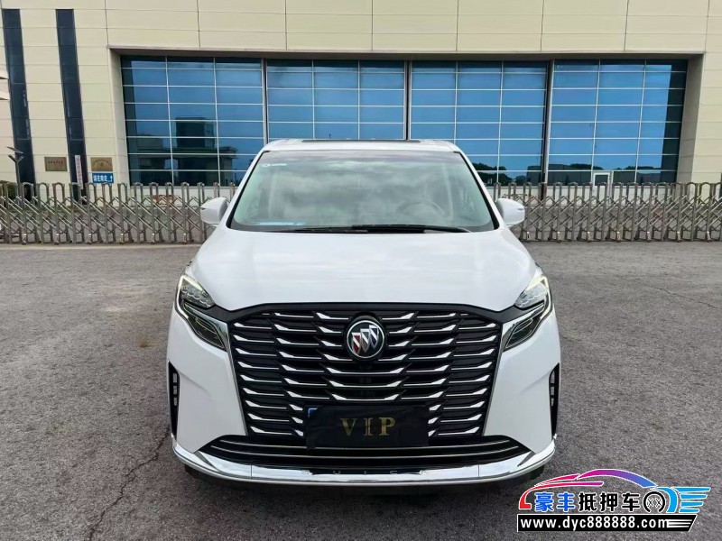 抵押车出售23年别克GL8轿车