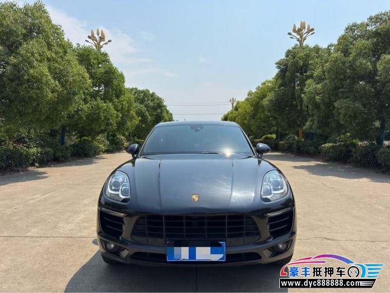 抵押车出售17年保时捷Macan迈凯轿车