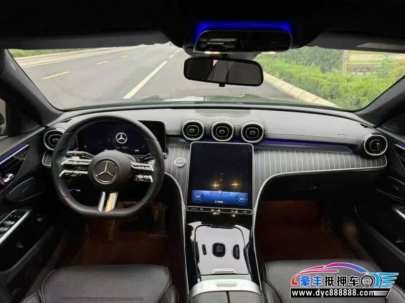 22年奔驰C轿车抵押车出售