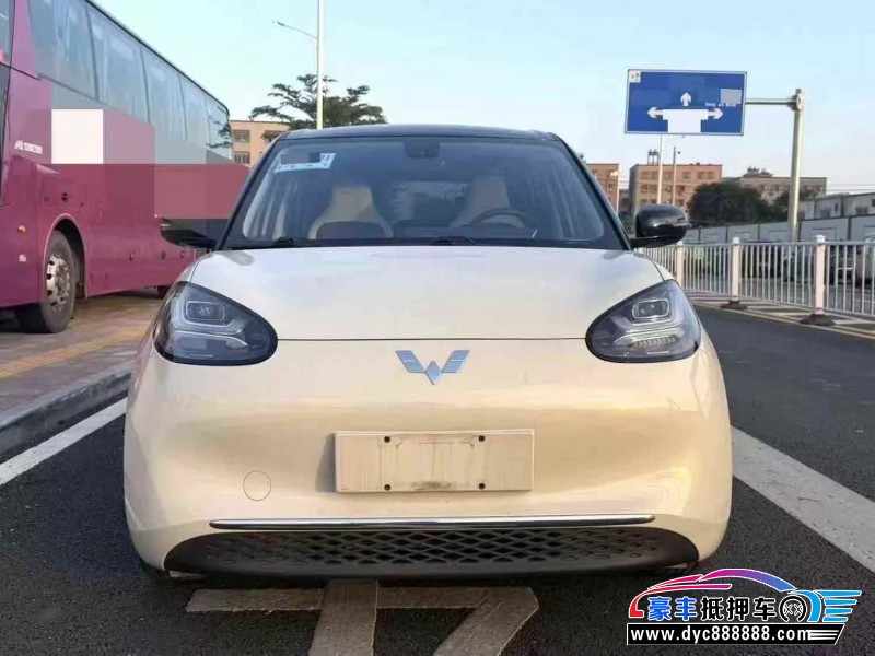 24年五菱缤果轿车