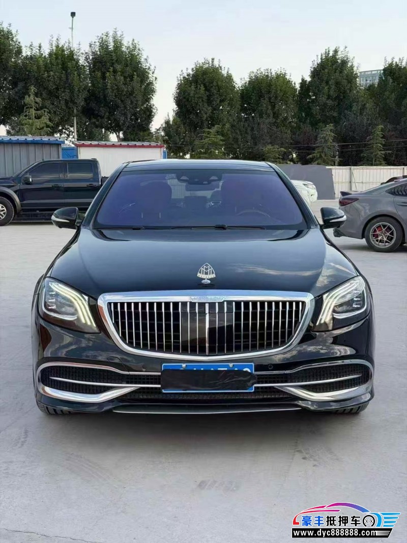 抵押车出售18年奔驰迈巴赫S级轿车