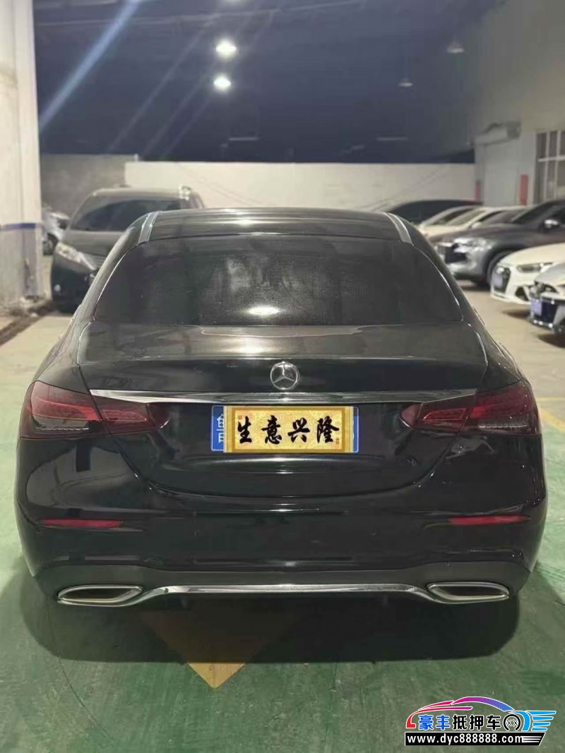 22年奔驰E轿车抵押车出售