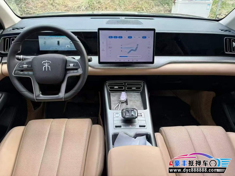 25年比亚迪宋轿车抵押车出售
