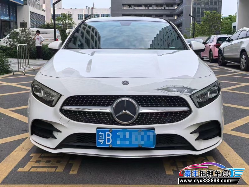 抵押车出售20年奔驰A轿车